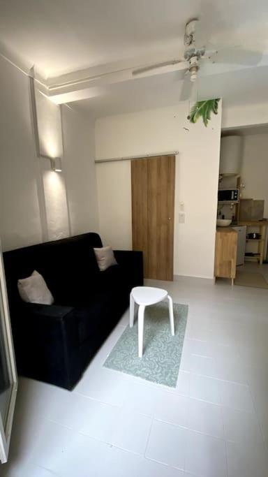 Studio "Les Cactus" Avec Terrasse A 5 Min A Pied De La Plage Νίκαια Εξωτερικό φωτογραφία